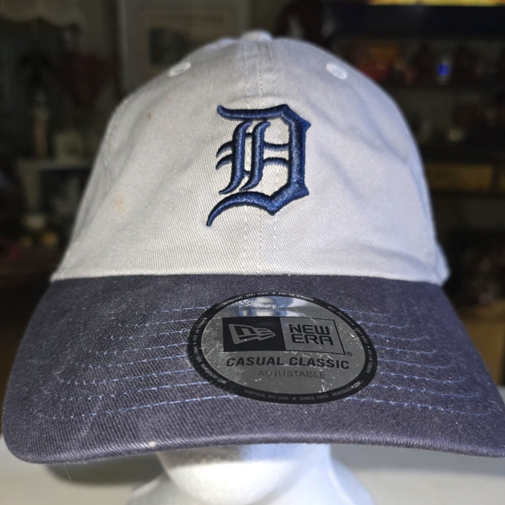 Detroit Tigers Two Tone Blue  New Era Hat One Size Fits Most.